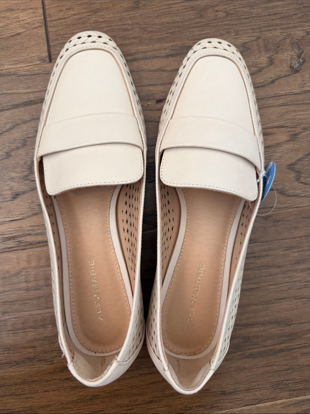 Alex Marie Arlias Ivory Laser Cut Perforated Leather Loafers Sz 8 - Picture 7 of 8